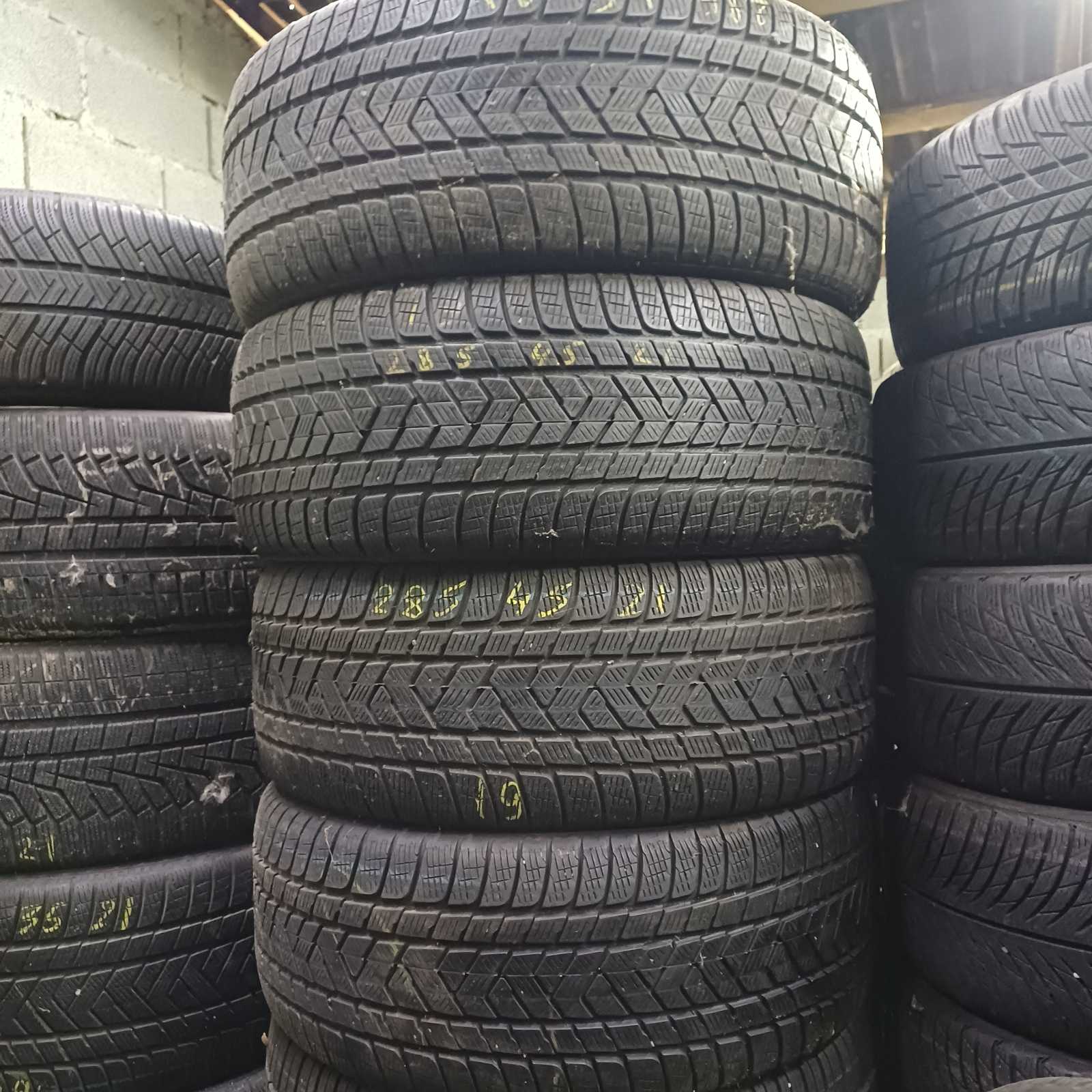 Pirelli Scorpion winter 285/45R21